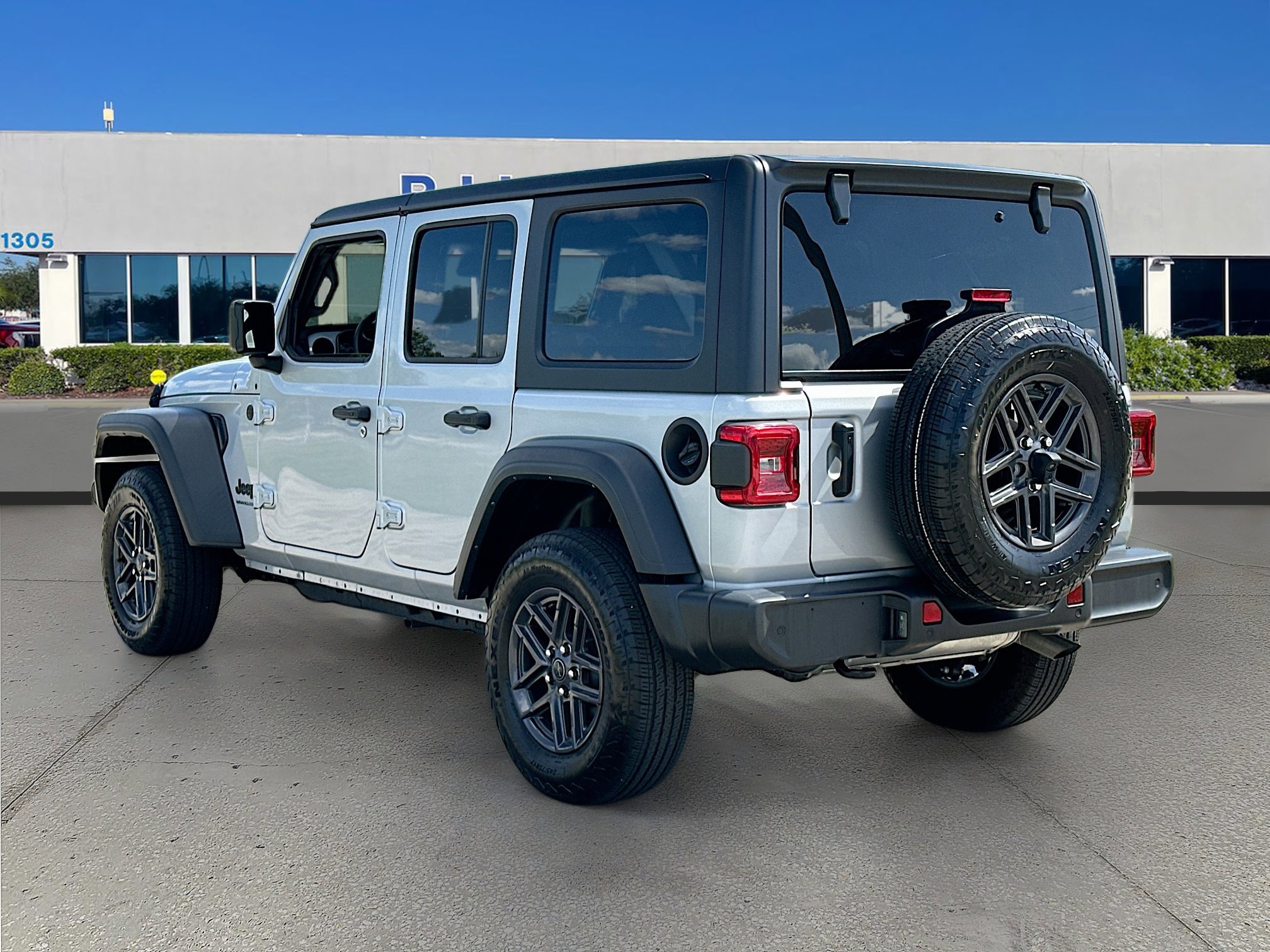 Used 2024 Jeep Wrangler Sport S AWD/4WD image 5