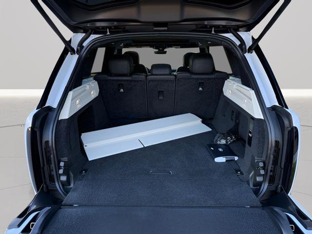 Certified 2023 Land Rover Range Rover SE image 27