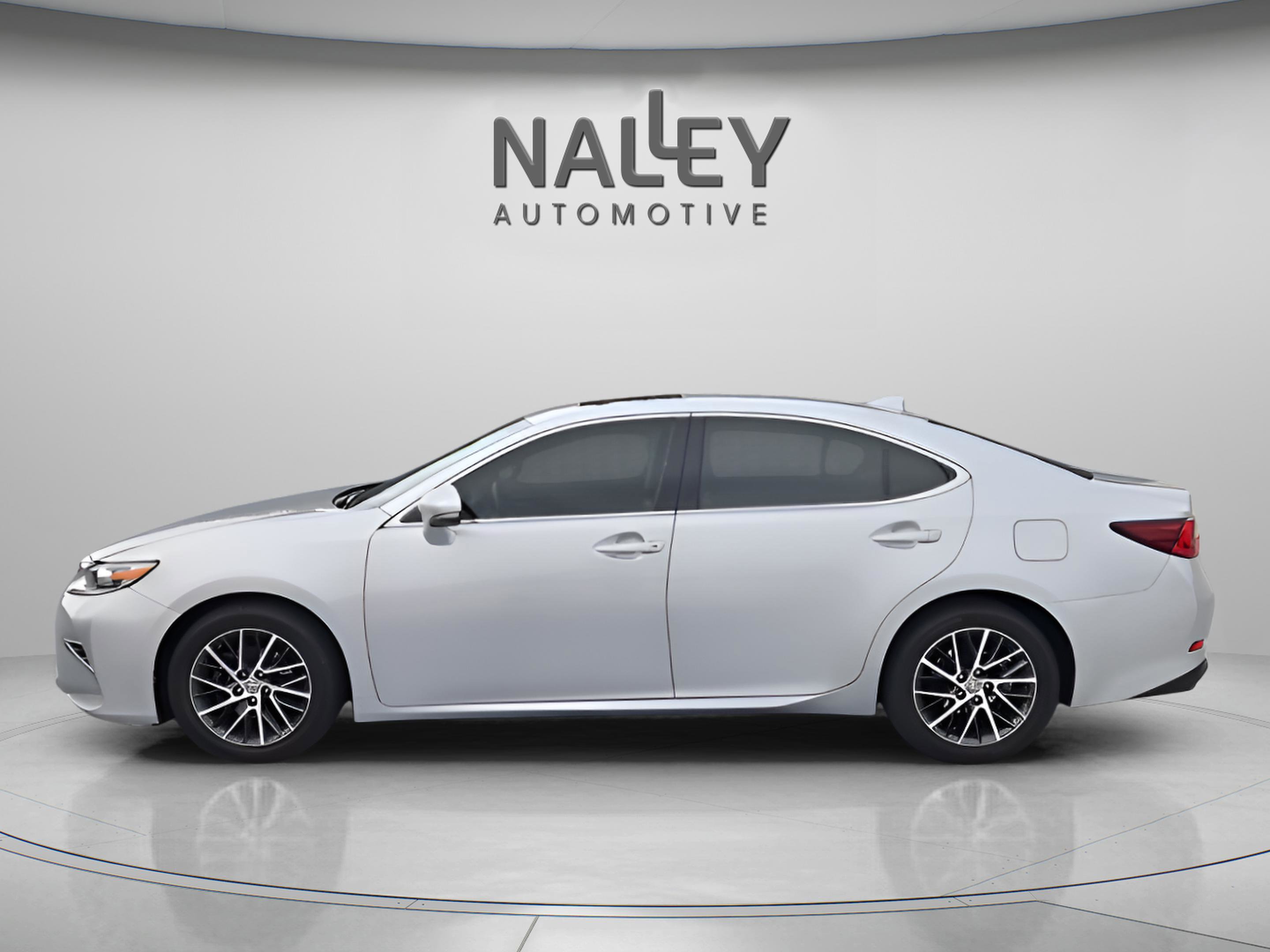 Used 2016 Lexus ES 350 w/ Navigation System Package image 2