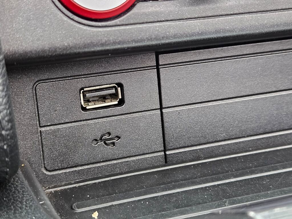 Used 2018 Ford Mustang GT Premium image 12