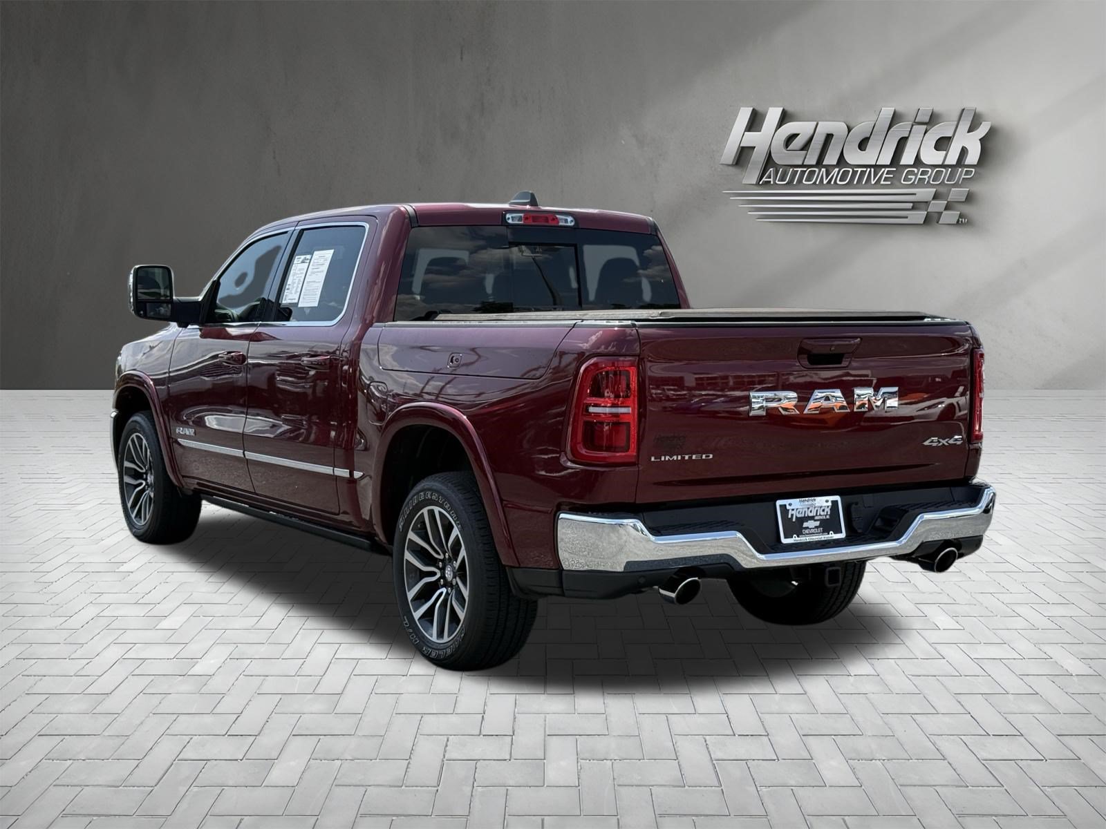 Used 2025 RAM 1500 Limited w/ Trailer Tow Group AWD/4WD image 8