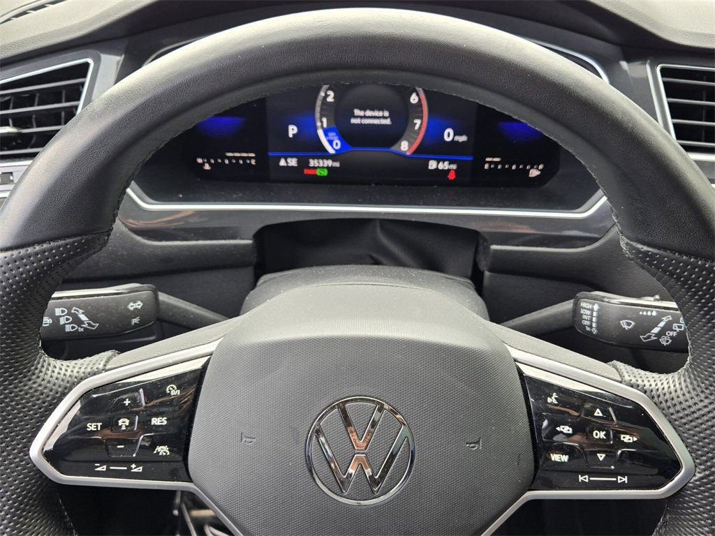 Used 2022 Volkswagen Tiguan SE R-Line image 27