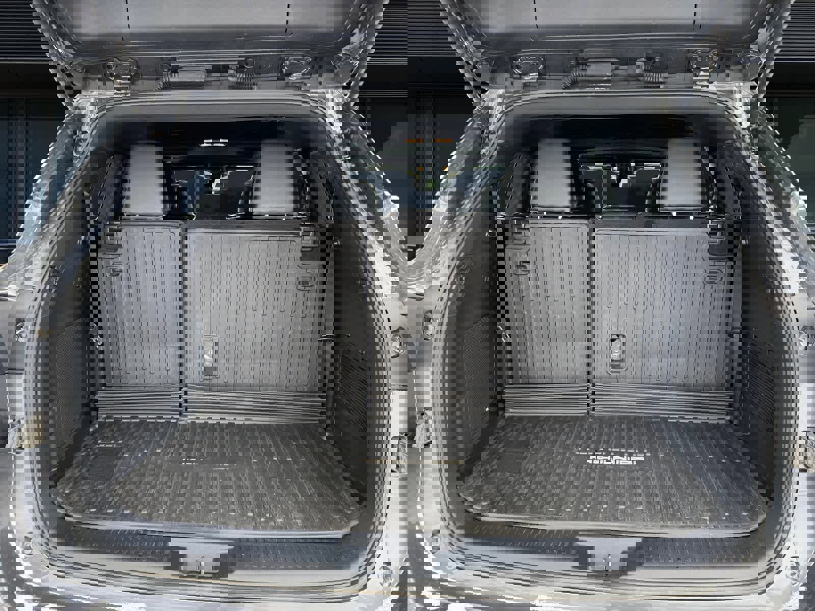 Used 2024 Toyota Highlander XSE image 12