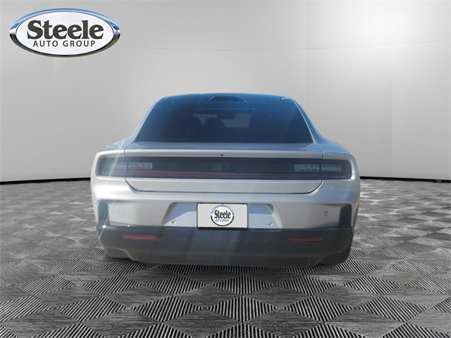 Used 2024 Dodge Charger R/T w/ Plus Group image 4