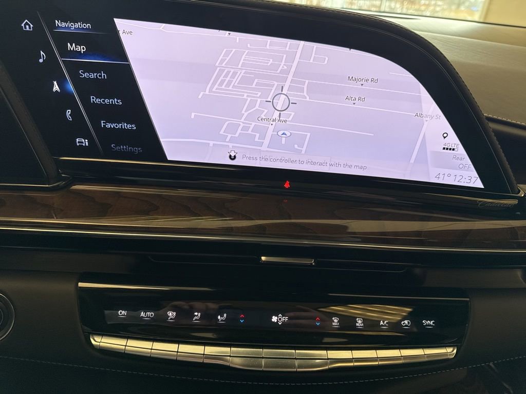 Certified 2023 Cadillac Escalade Sport Platinum w/ LPO, ONYX Package AWD/4WD image 23