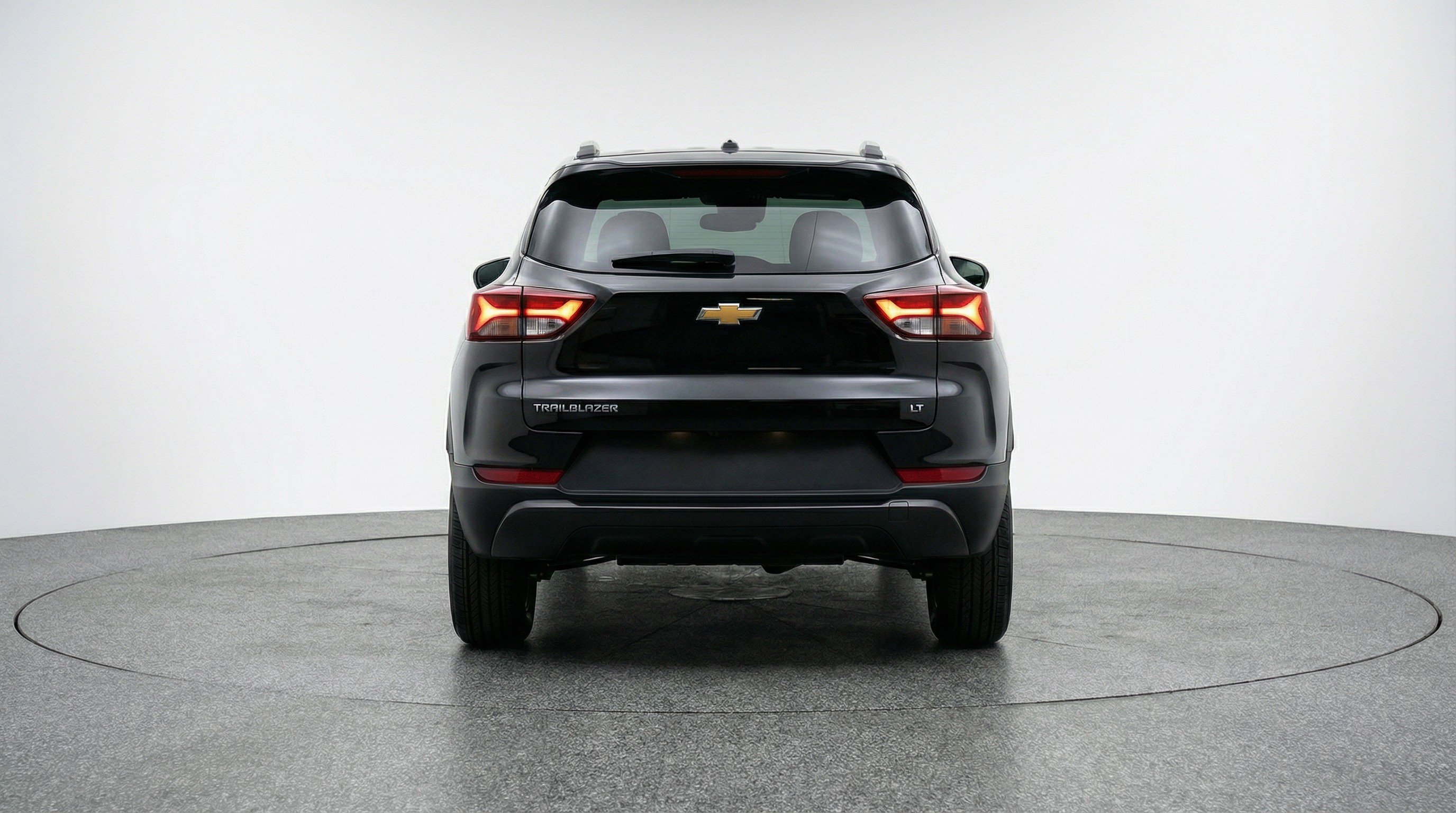Used 2025 Chevrolet TrailBlazer LT w/ Driver Confidence Package AWD/4WD image 7
