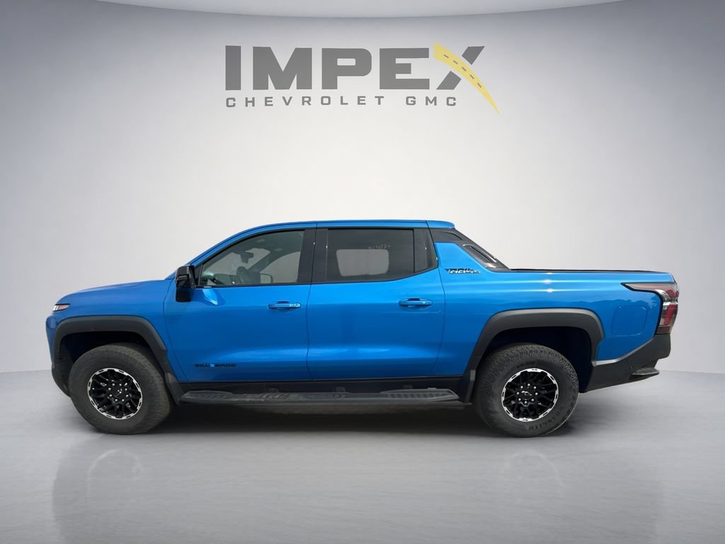 Used 2026 Chevrolet Silverado EV Trail Boss AWD/4WD image 2