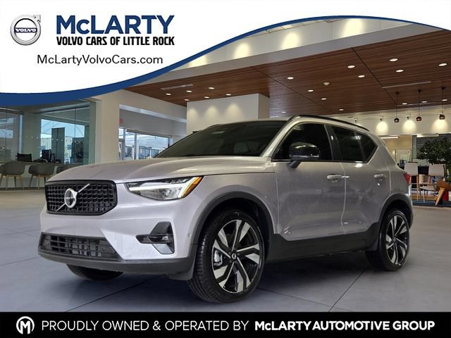 New 2026 Volvo XC40 B4 Plus w/ Climate Package