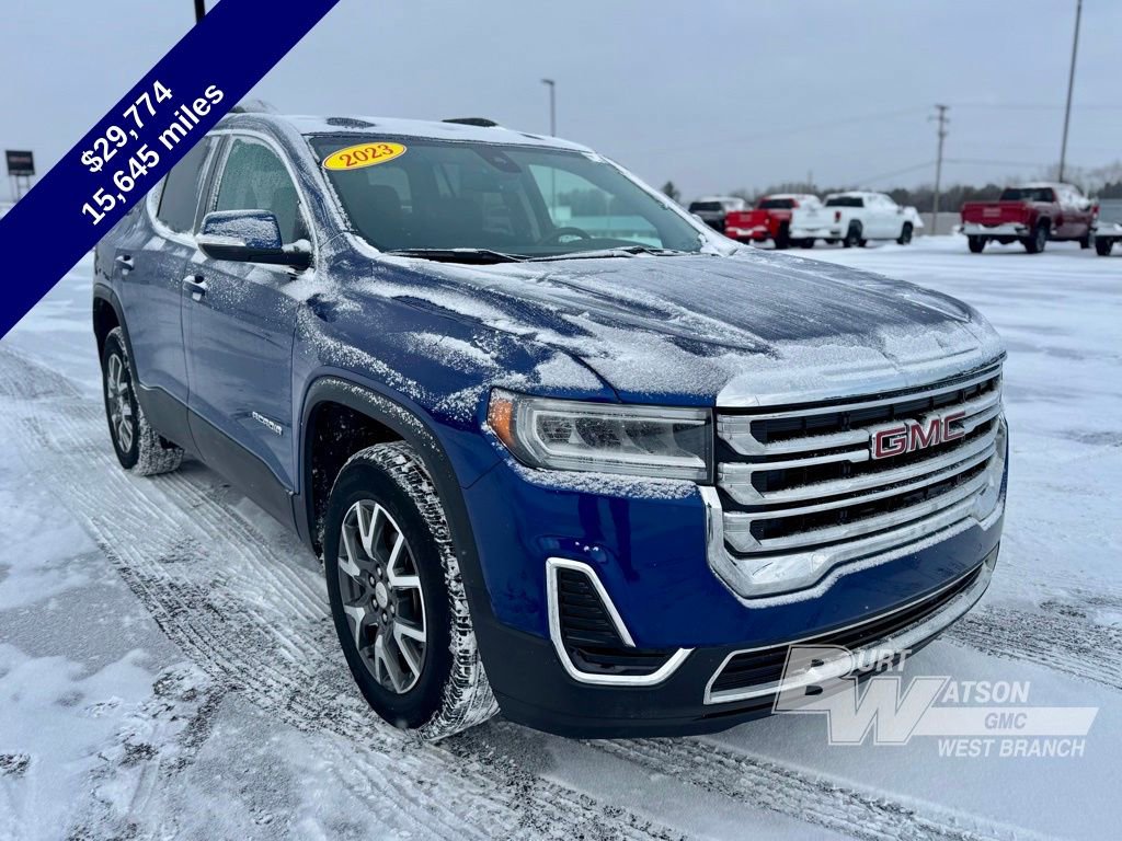 Used 2023 GMC Acadia SLE w/ Driver Convenience Package image 8