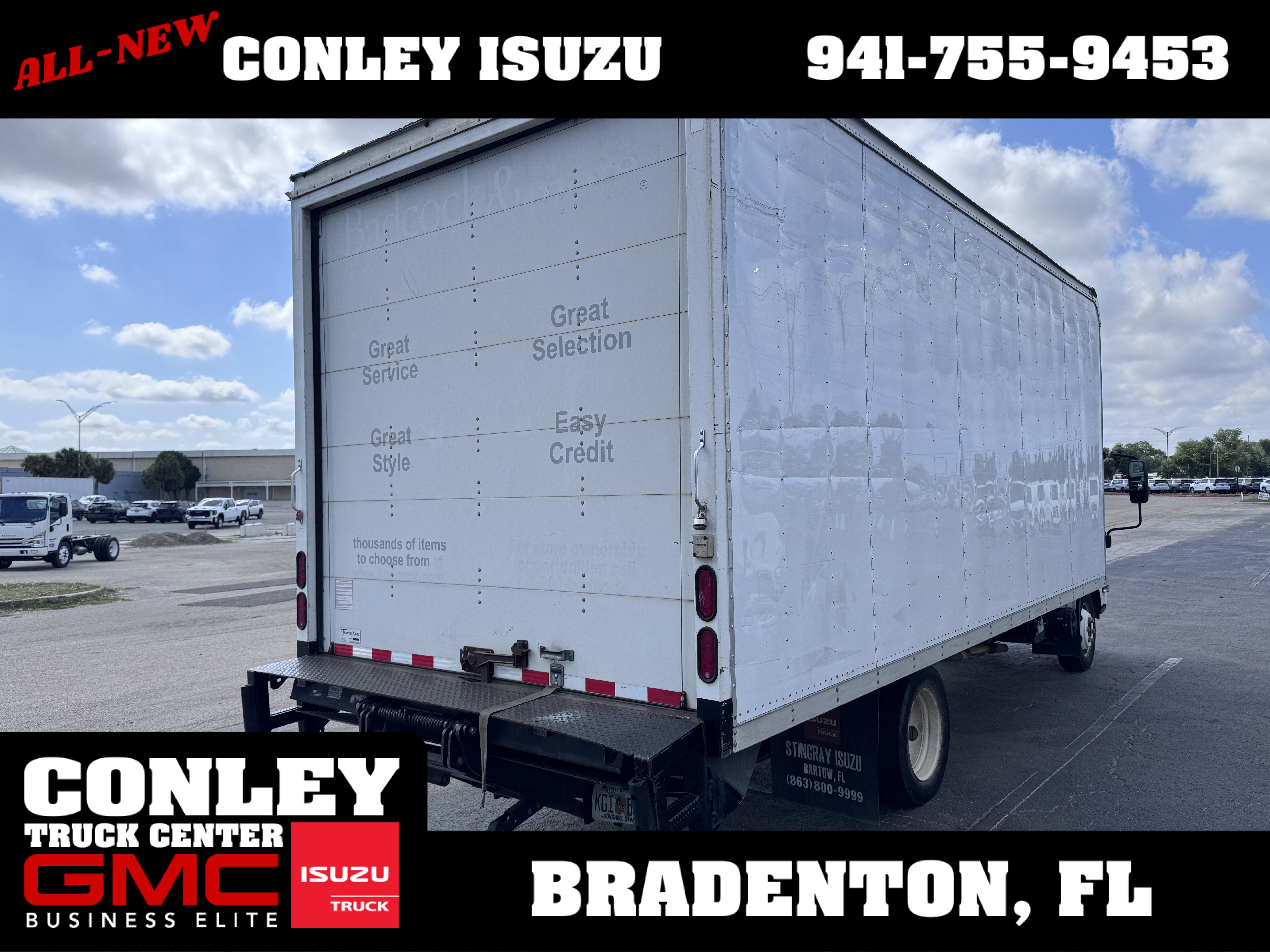 Used 2018 Isuzu NPR RWD image 4