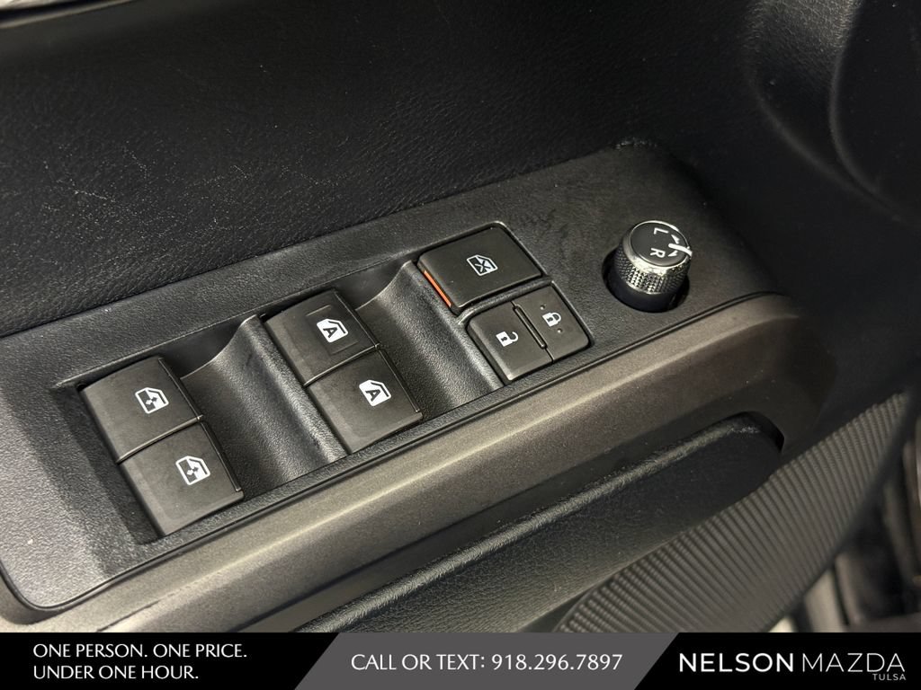 Used 2016 Toyota Tacoma TRD Sport w/ Towing Package AWD/4WD image 26