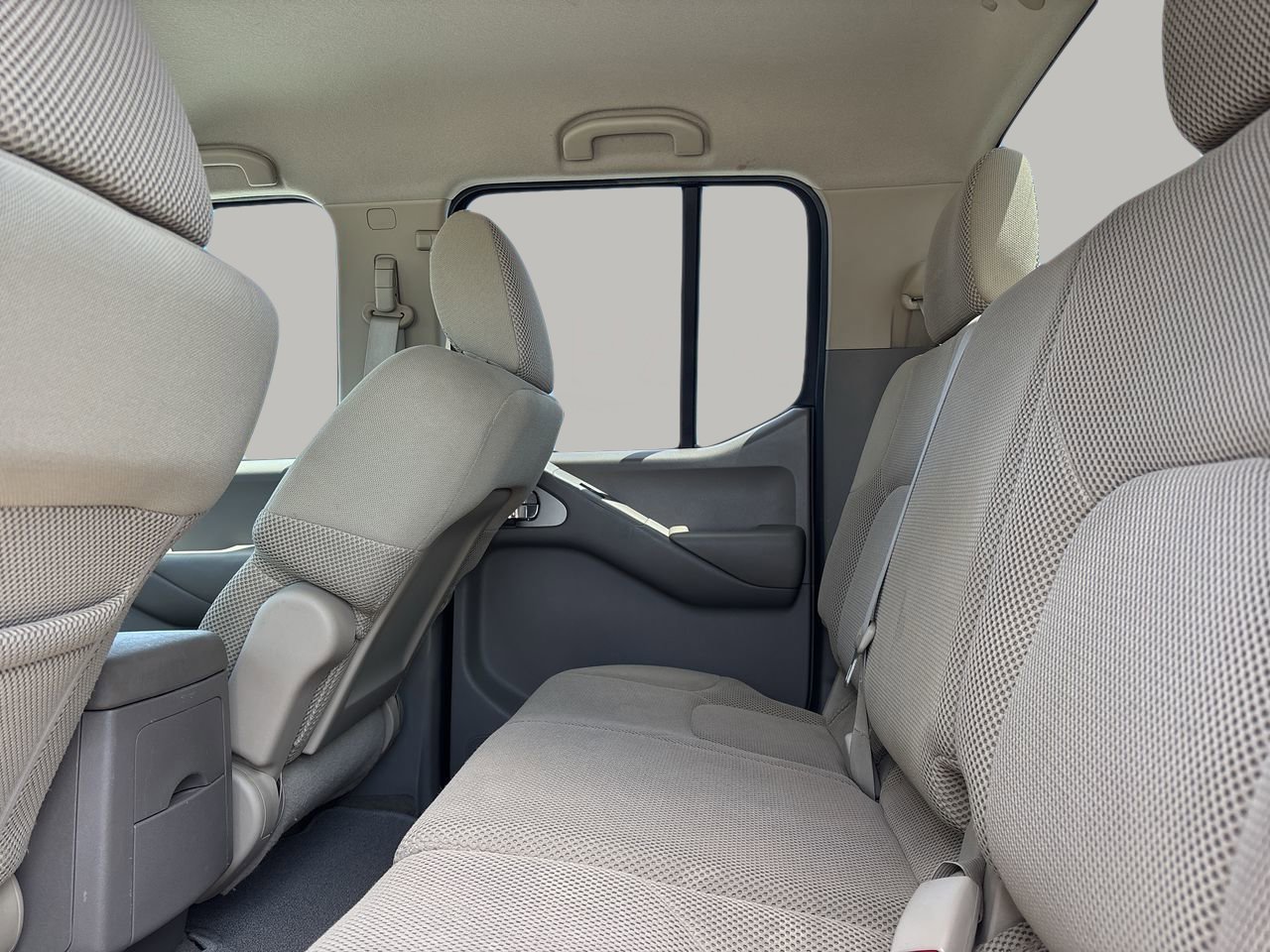 Used 2009 Nissan Frontier SE w/ SE Value Truck Pkg RWD image 15
