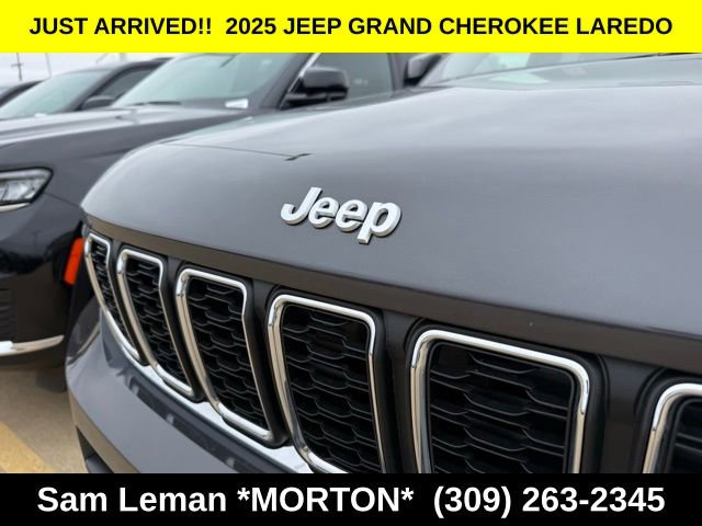 New 2025 Jeep Grand Cherokee L Laredo w/ Luxury Tech Group I image 4
