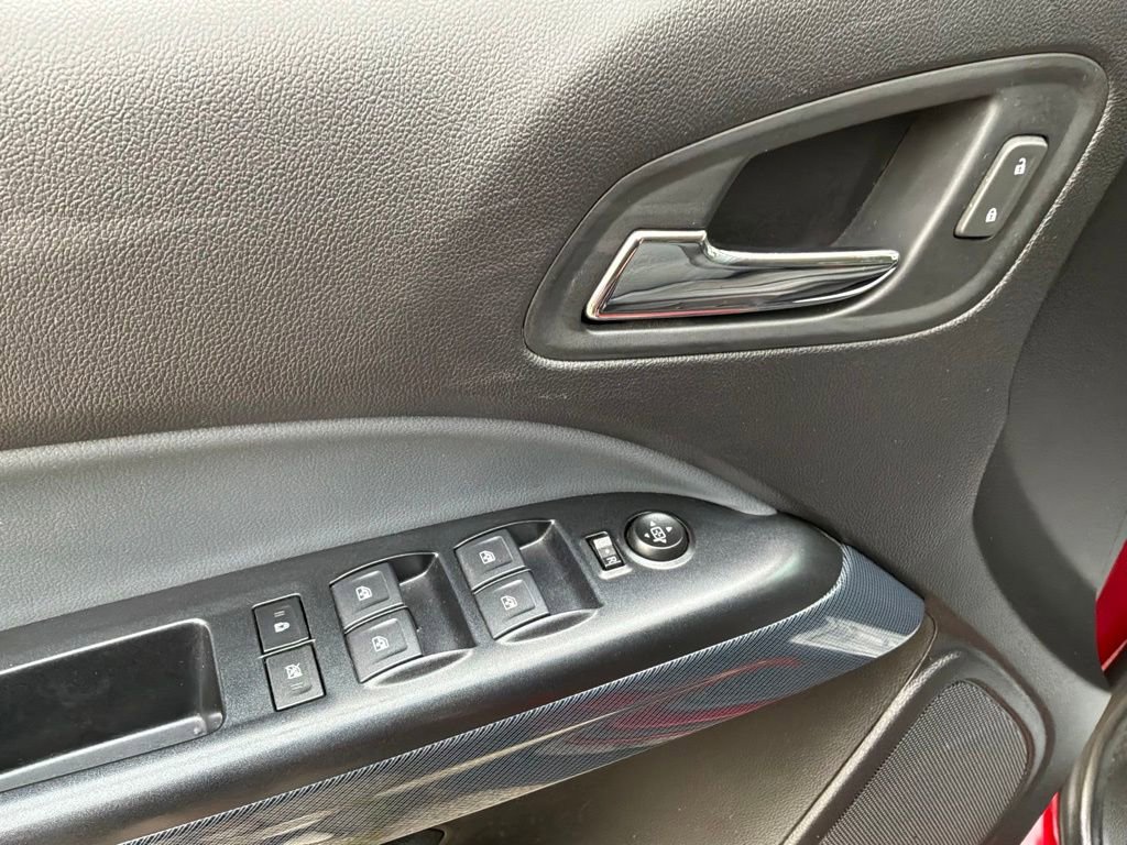 Used 2021 Chevrolet Colorado Z71 AWD/4WD image 14