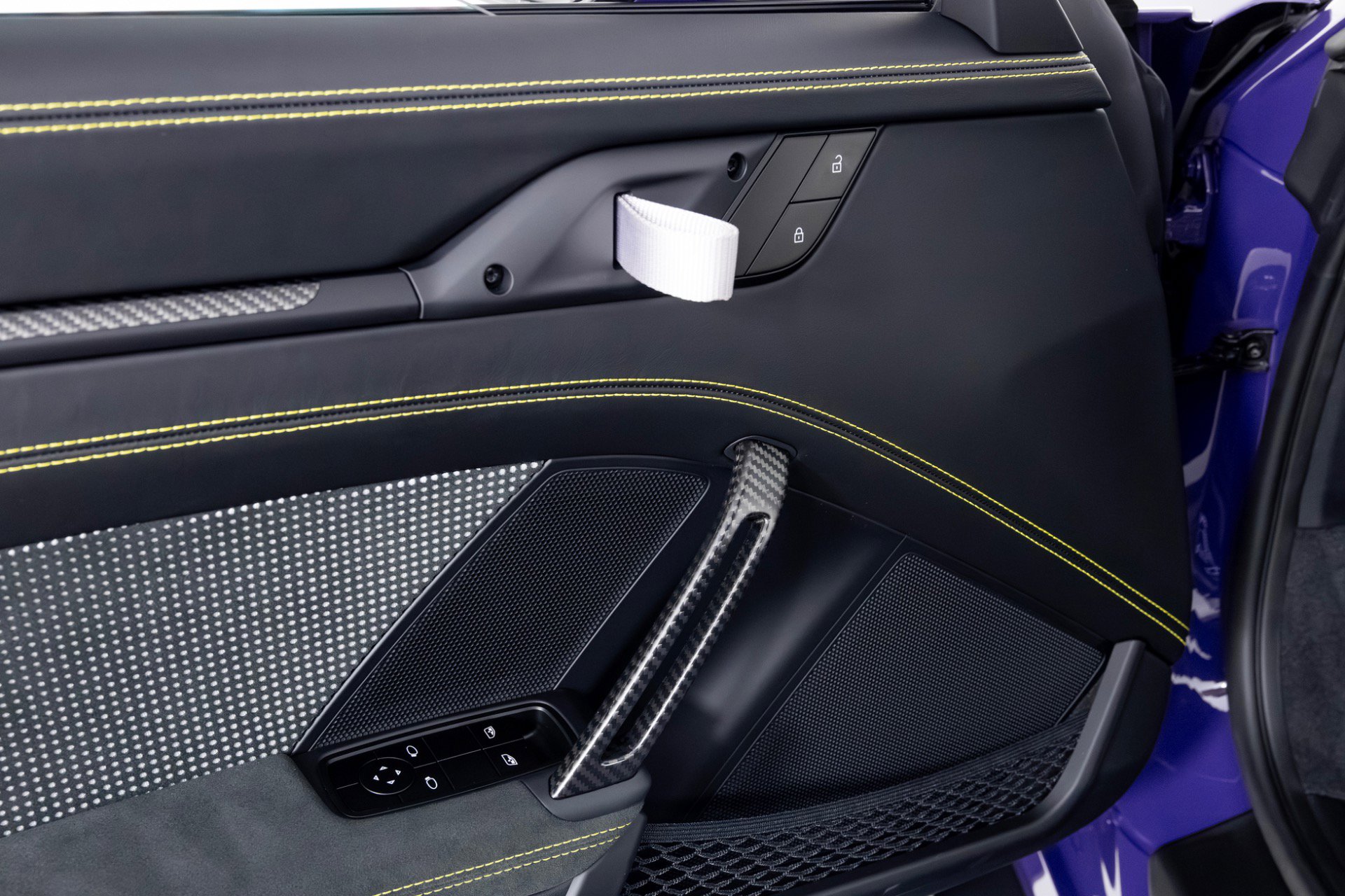 Used 2025 Porsche 911 GT3 RS image 32