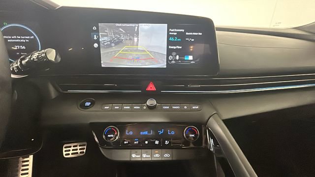 Used 2025 Hyundai Elantra SEL FWD image 25