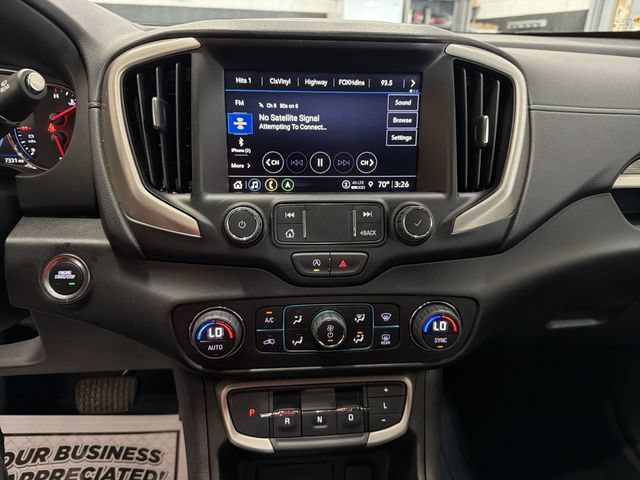Used 2024 GMC Terrain Denali w/ Denali Premium Package AWD/4WD image 16