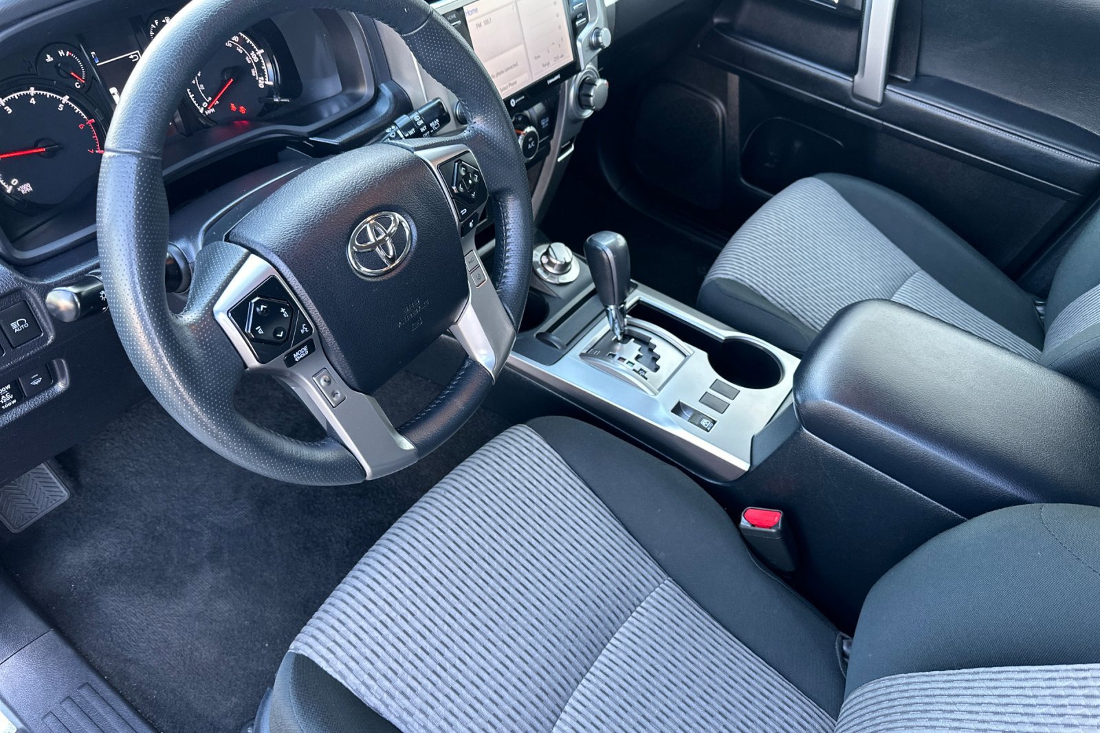 Used 2024 Toyota 4Runner SR5 image 10