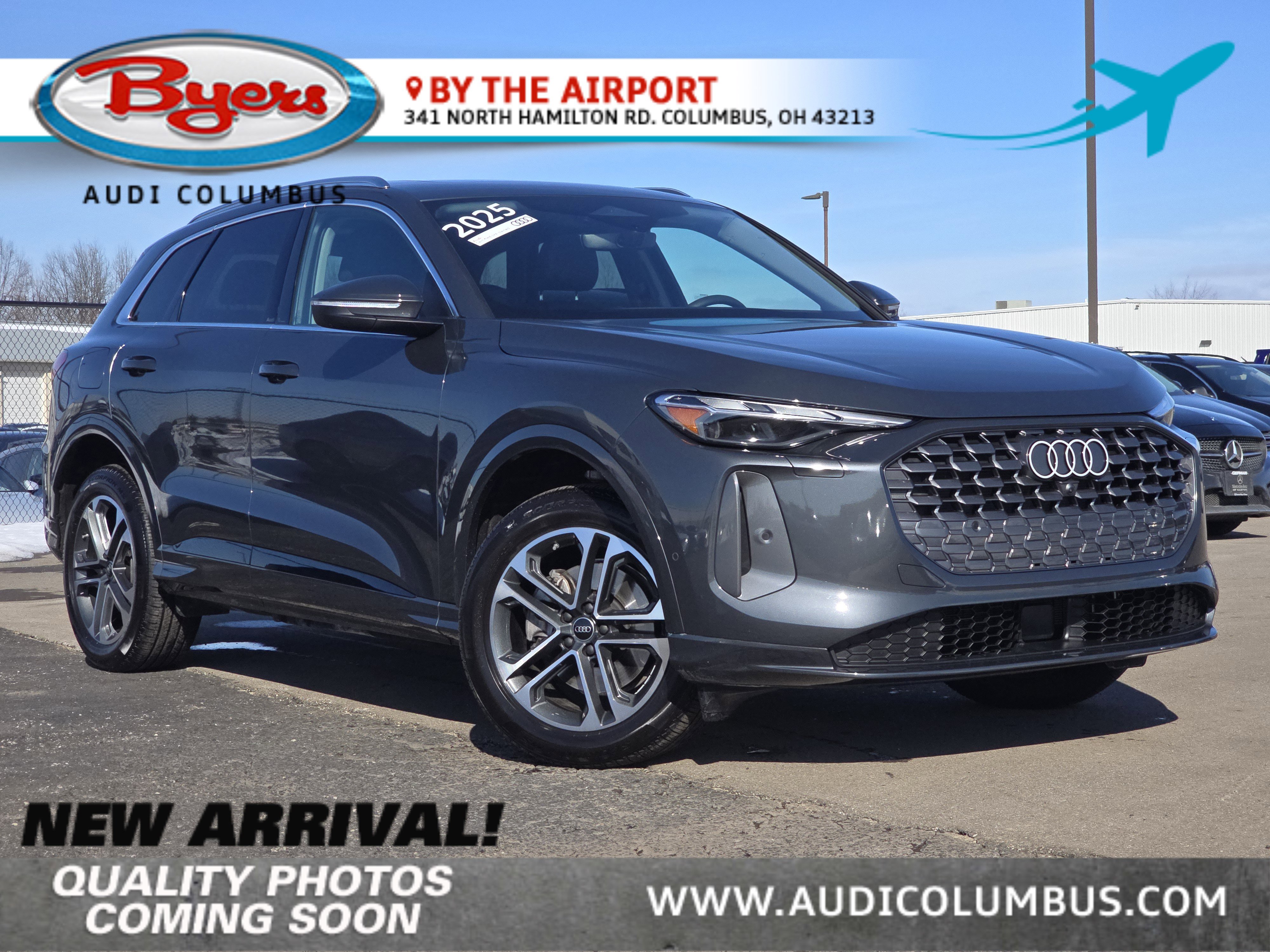 Certified 2025 Audi Q5 Premium w/ Convenience Package image 1