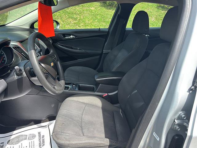 Used 2018 Chevrolet Cruze LT w/ LT Fleet Convenience Package FWD image 11