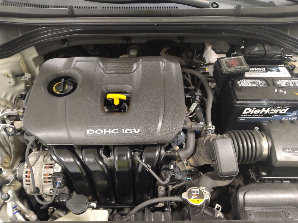 Used 2018 Hyundai Elantra SE w/ SE Connectivity Package 04 FWD image 30
