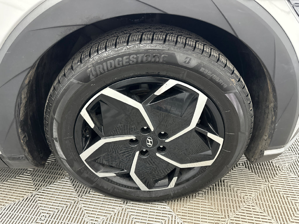 Used 2024 Hyundai Ioniq 5 SEL RWD image 13