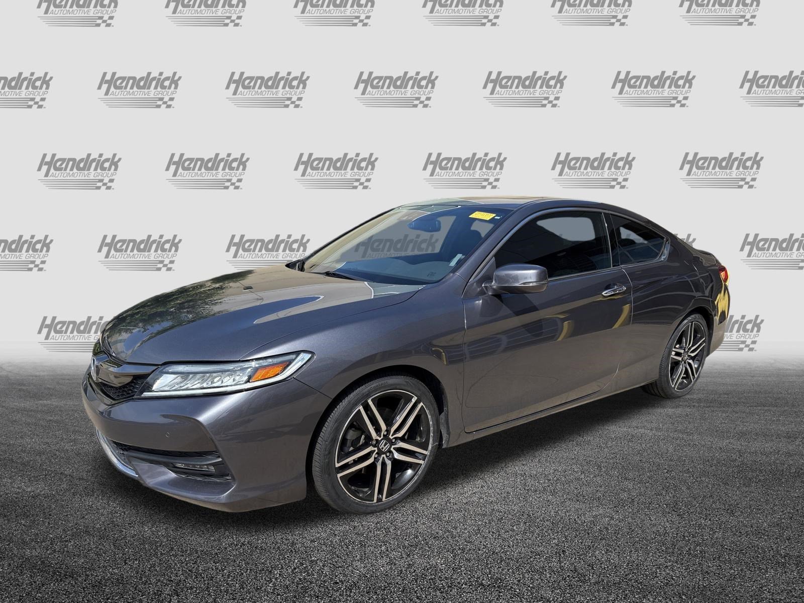 Used 2017 Honda Accord Touring image 5
