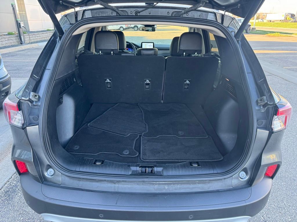 Certified 2020 Ford Escape Titanium AWD/4WD image 37