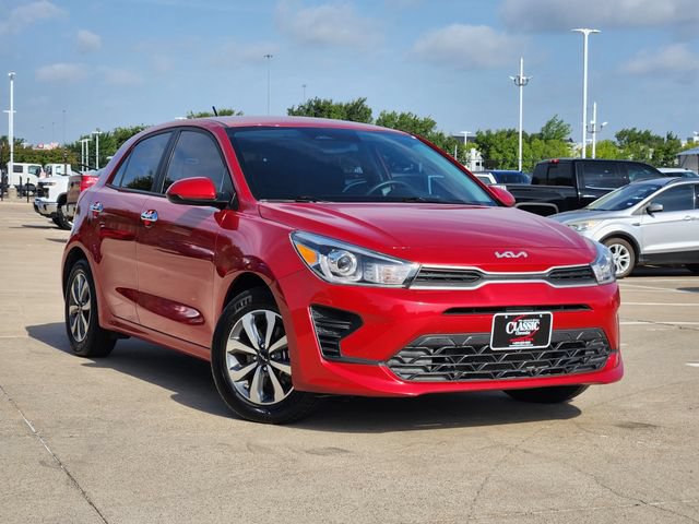 Used 2023 Kia Rio S w/ Technology Package FWD image 2