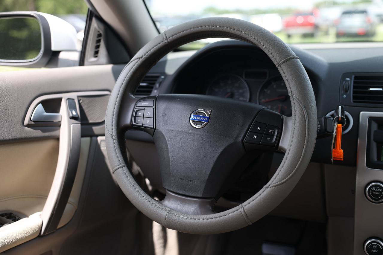 Used 2008 Volvo C70 T5 FWD image 28