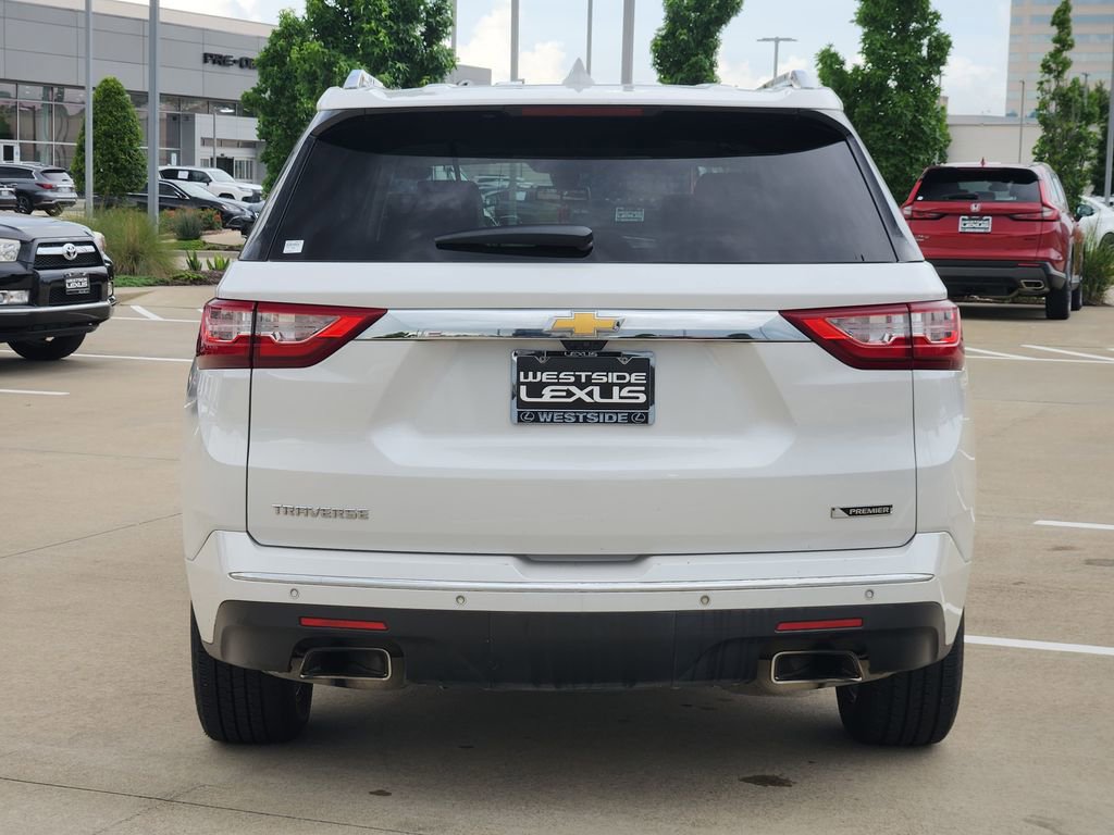 Used 2018 Chevrolet Traverse Premier w/ Driver Confidence II Package FWD image 6