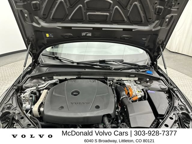 Certified 2025 Volvo S60 T8 Plus w/ Climate Package AWD/4WD image 26