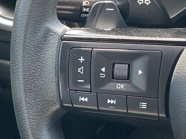 Used 2023 Nissan Rogue SV image 7