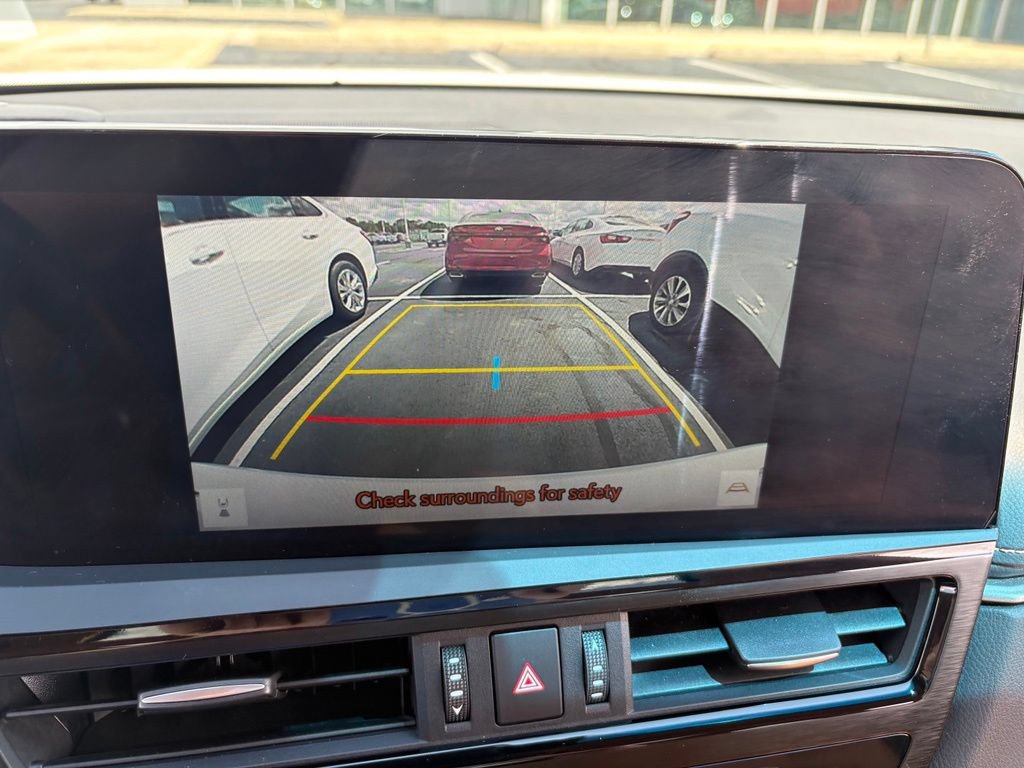 Used 2024 Lexus ES 300h w/ Premium Package FWD image 28