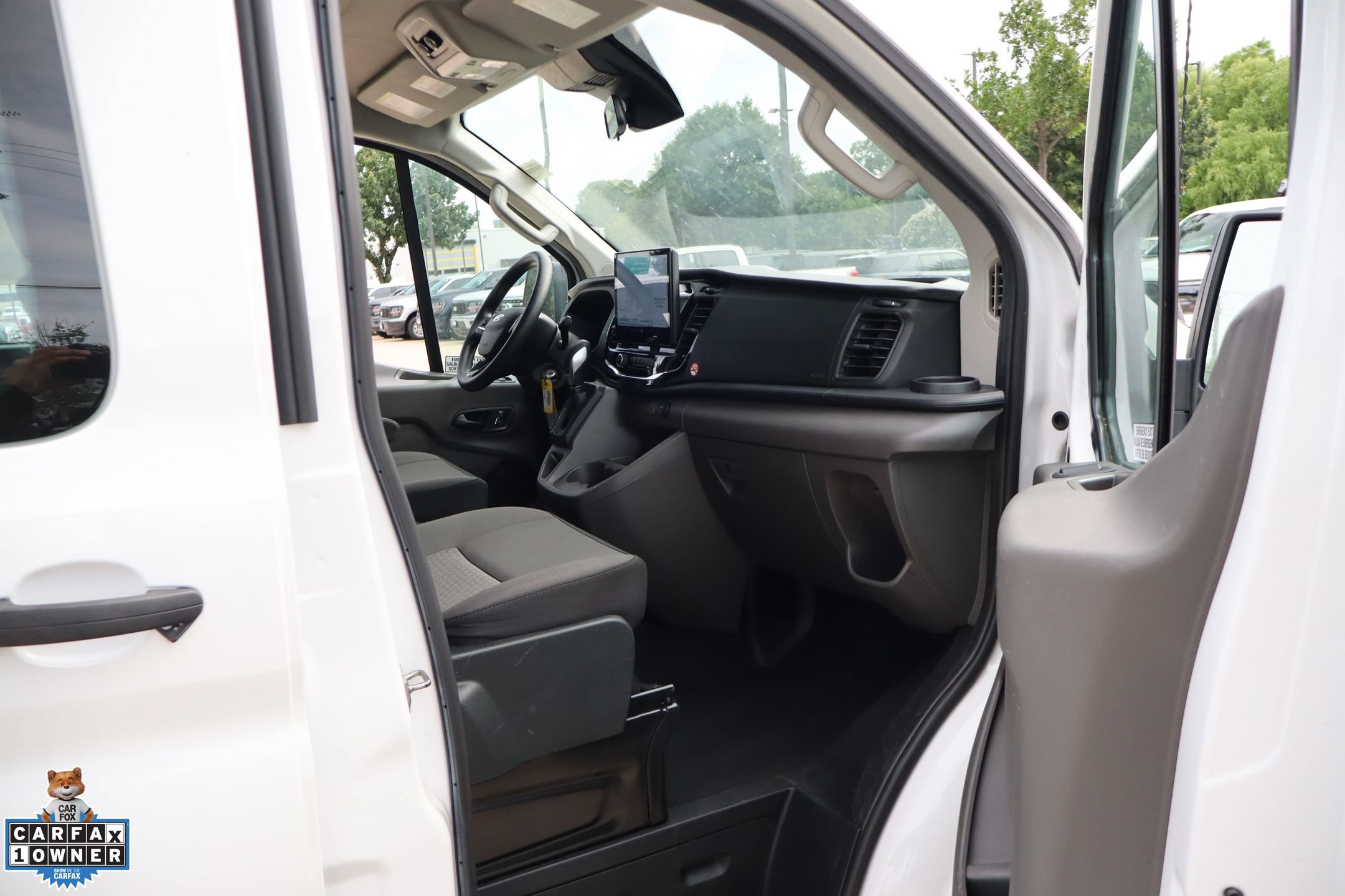 Used 2024 Ford Transit 350 XLT RWD image 27