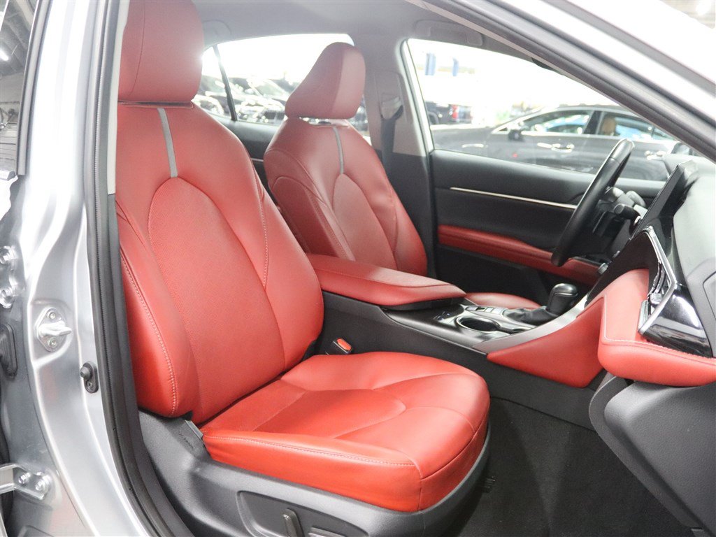 Used 2024 Toyota Camry XSE FWD image 27