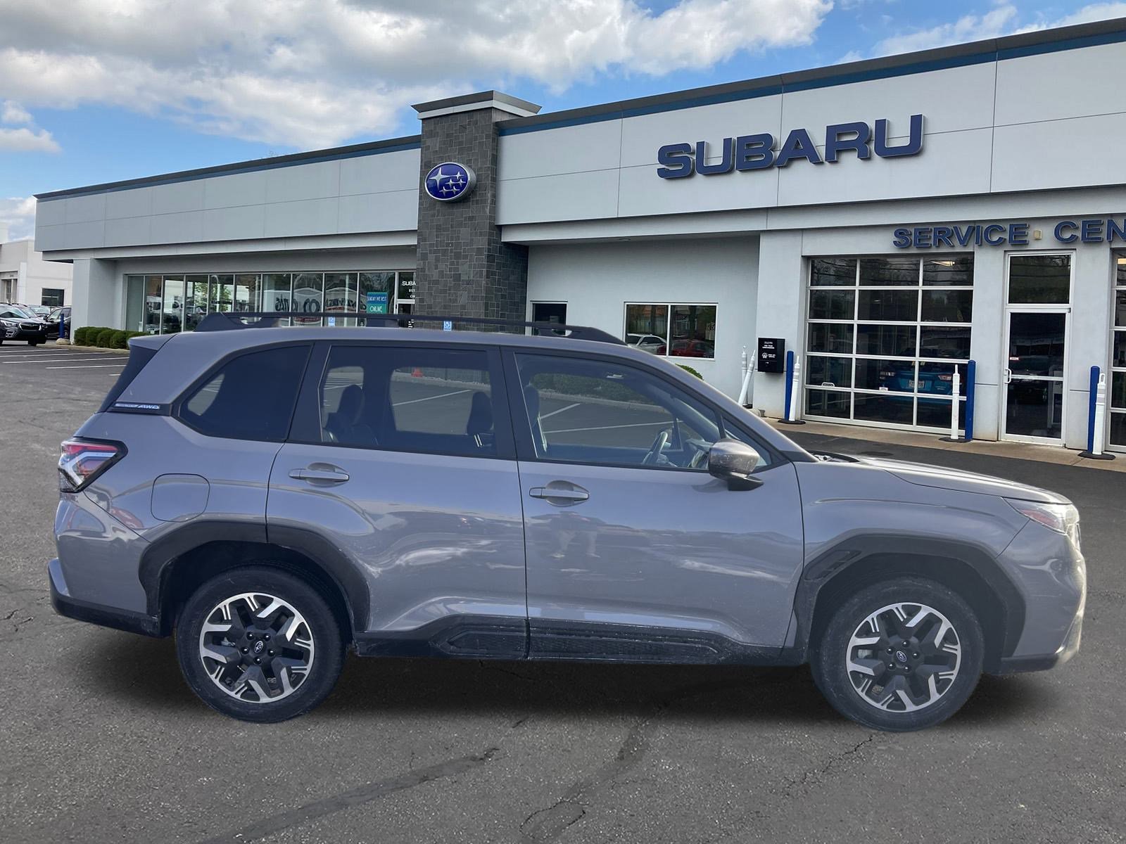 Certified 2025 Subaru Forester Premium image 8