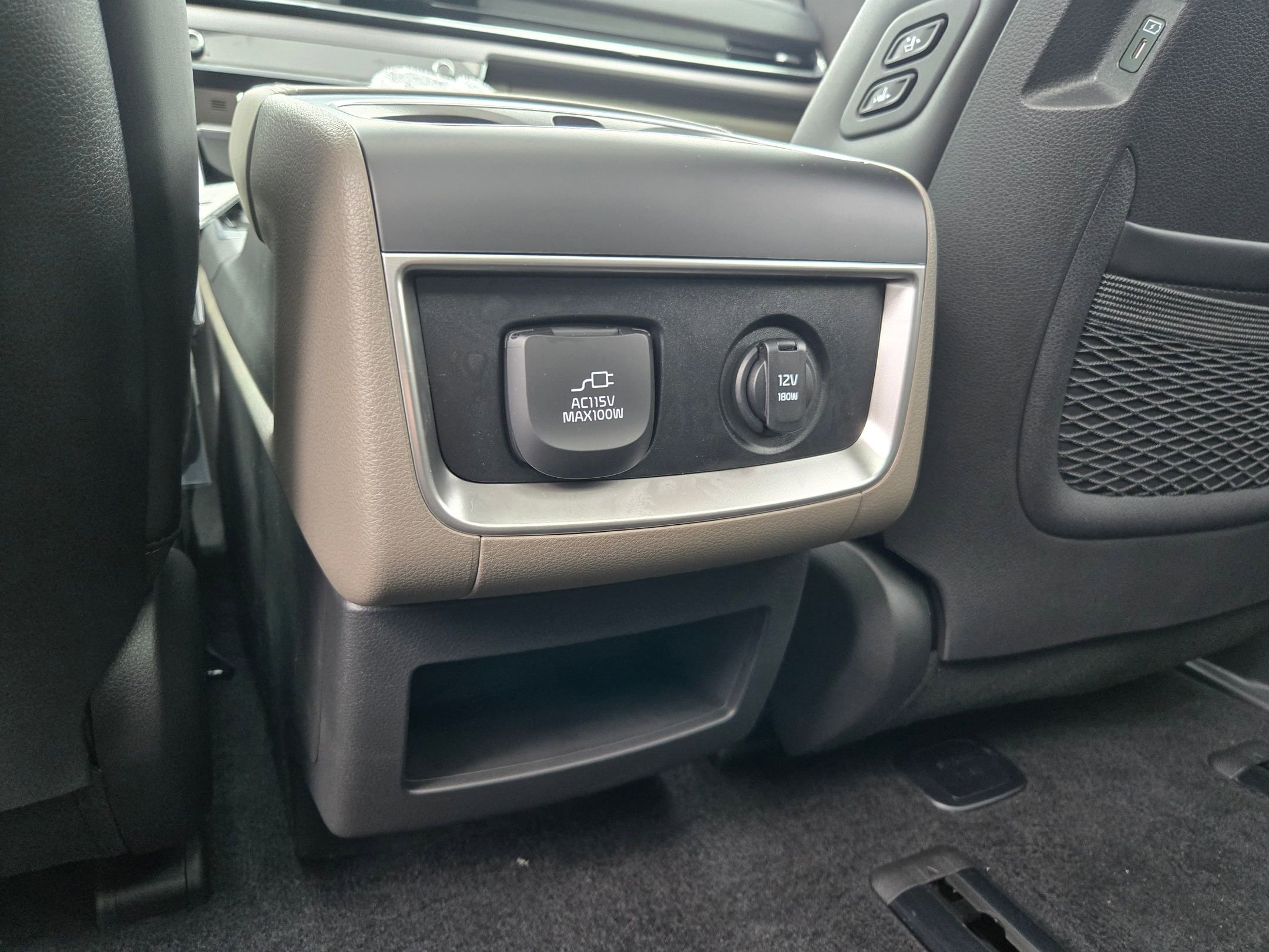 New 2026 Kia Carnival SX FWD image 36