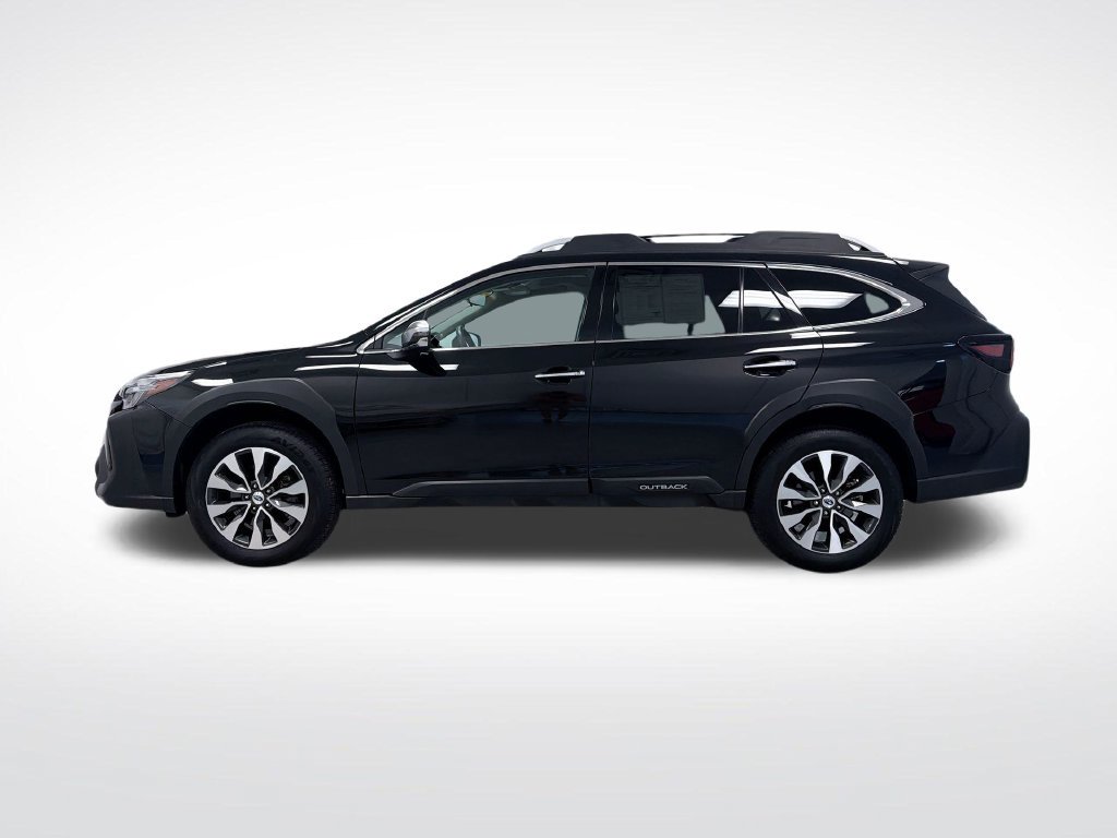 Used 2025 Subaru Outback Touring XT AWD/4WD image 2