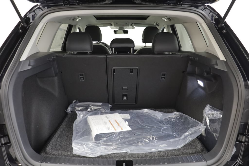 New 2026 Volkswagen Taos SE AWD/4WD image 18