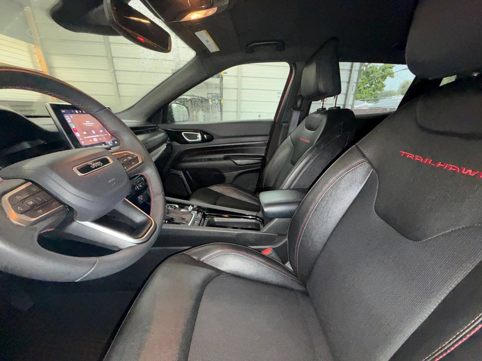 Used 2025 Jeep Compass Trailhawk AWD/4WD image 24