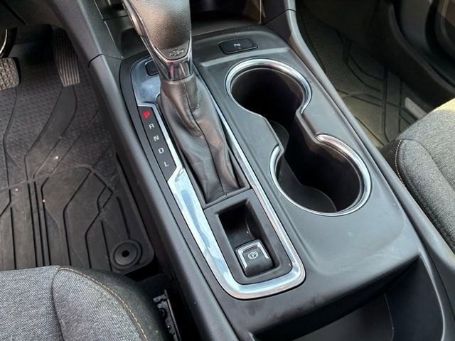 Used 2023 Chevrolet Equinox LT w/ LPO, Floor Liner Package AWD/4WD image 16