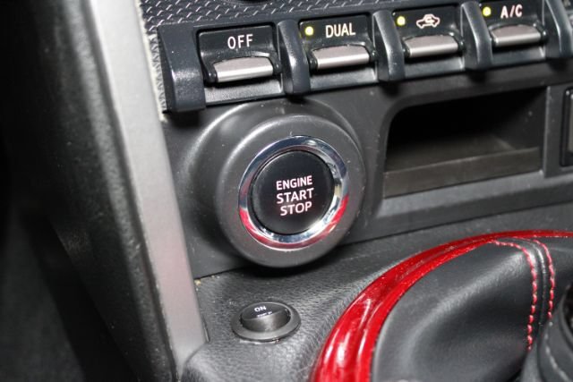 Used 2013 Subaru BRZ Limited w/ Popular Pkg 1A RWD image 15