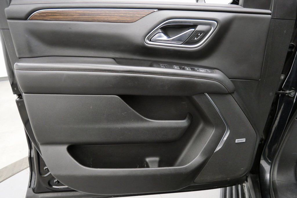 Used 2021 Chevrolet Suburban High Country w/ Premium Package image 14