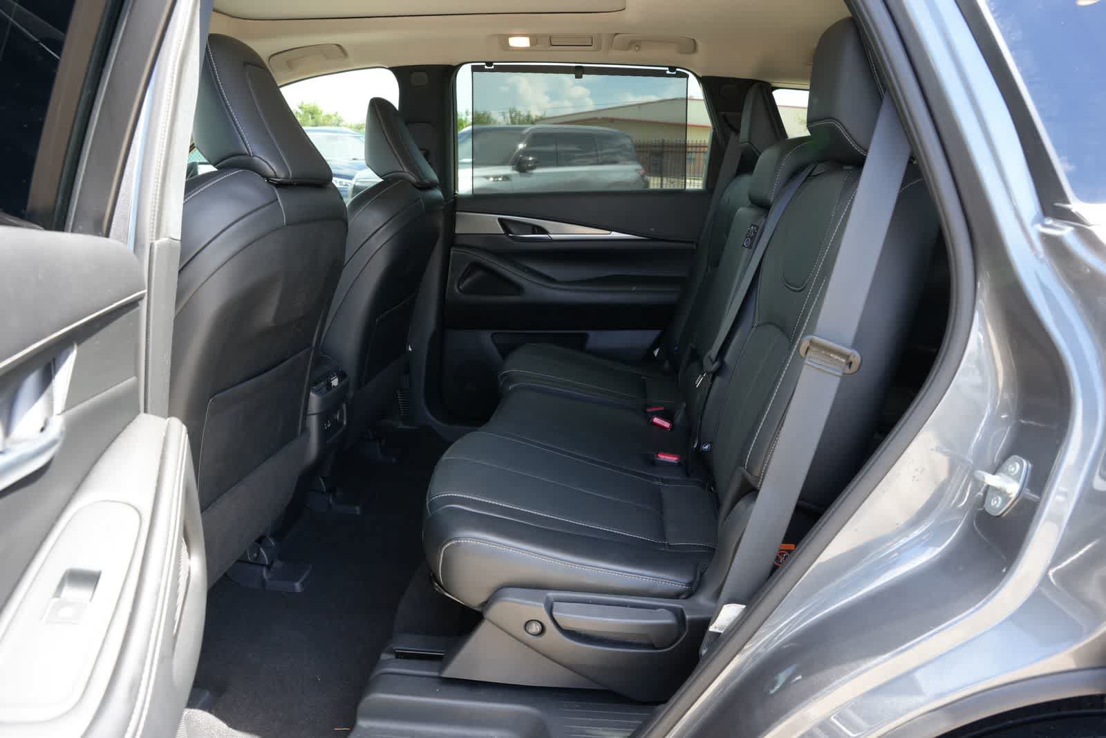 Certified 2023 INFINITI QX60 Luxe w/ Cargo Package AWD/4WD image 18