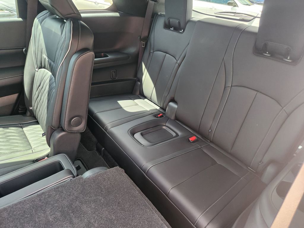 New 2026 INFINITI QX60 Autograph w/ Dark Cargo Package image 13