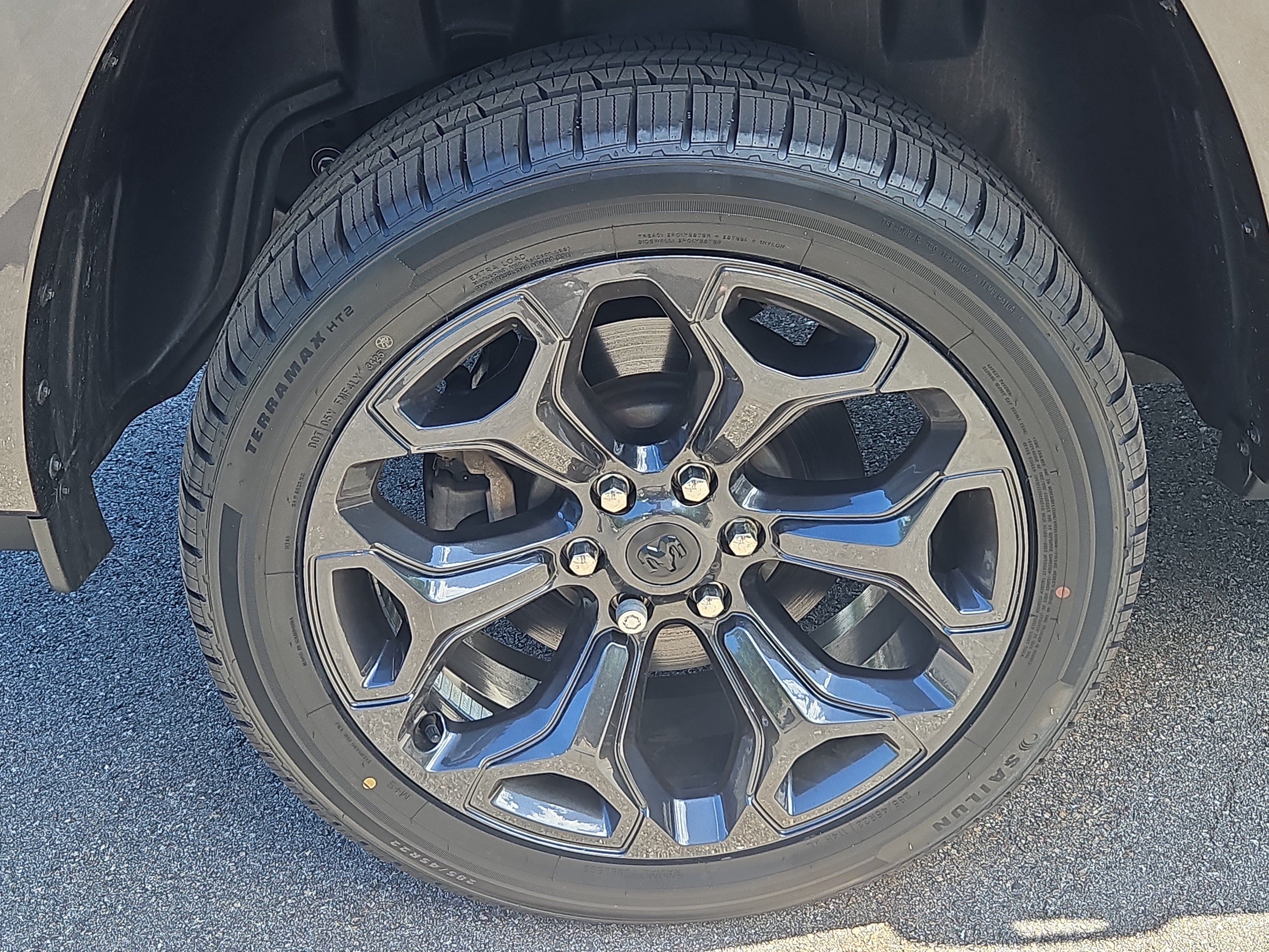 Used 2023 RAM 1500 Limited AWD/4WD image 12