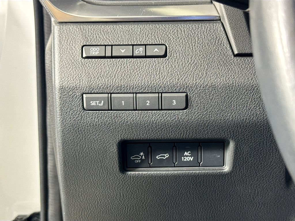 Used 2024 Lexus GX 550 w/ Cold Area Package AWD/4WD image 10