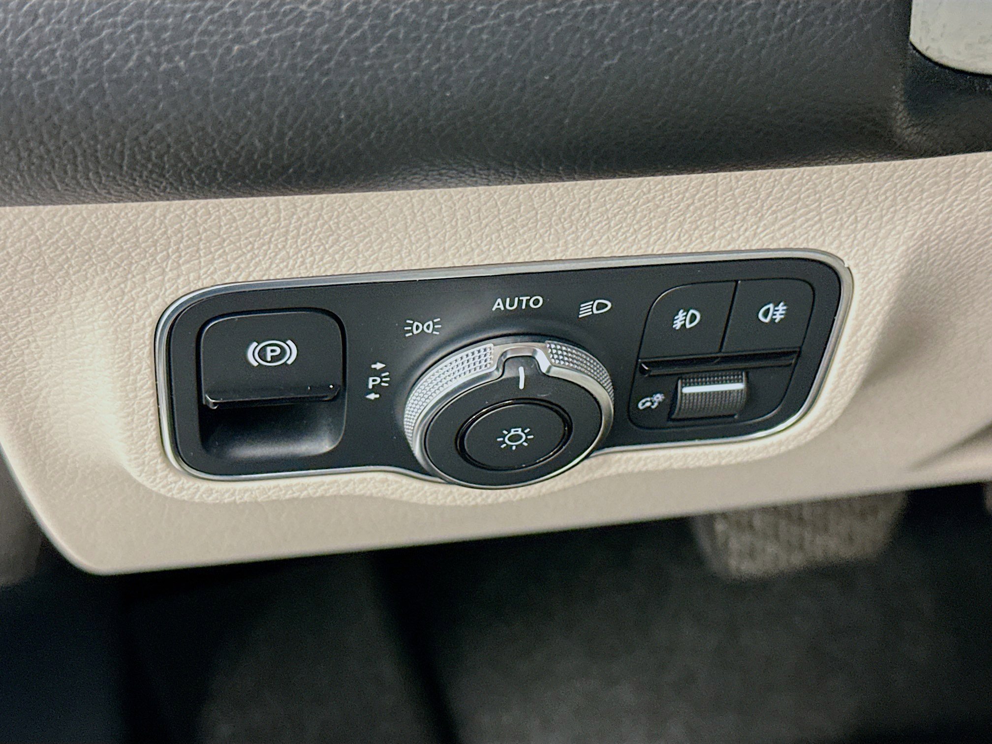 Used 2021 Mercedes-Benz GLB 250 GLB 250 image 17