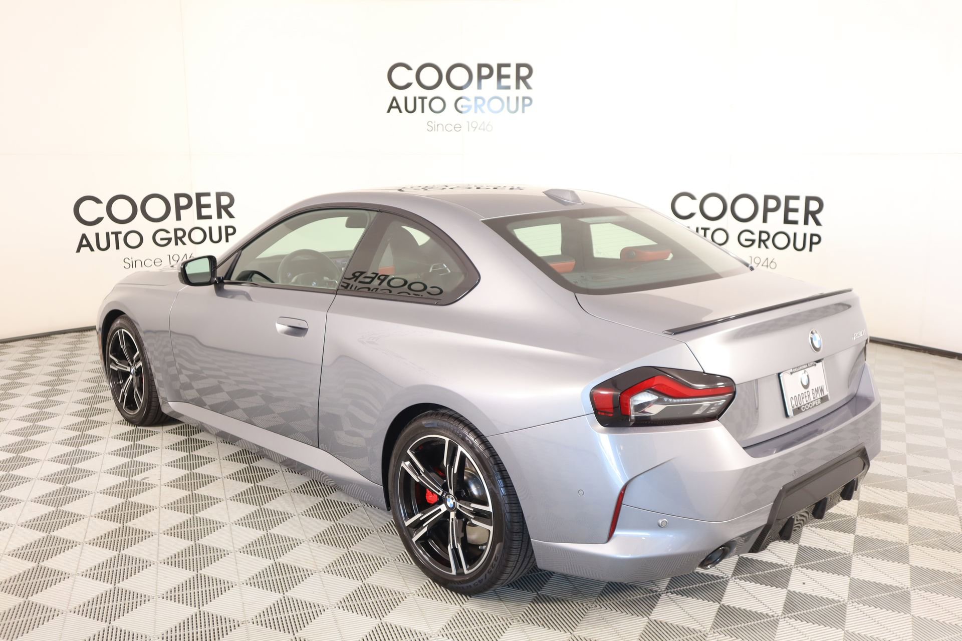 Used 2025 BMW 230i Coupe w/ M Sport Package image 23